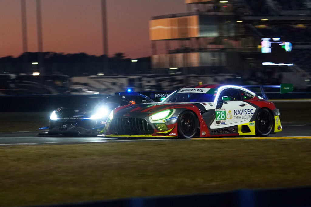 Dusk racing action. [Jack Webster photo]